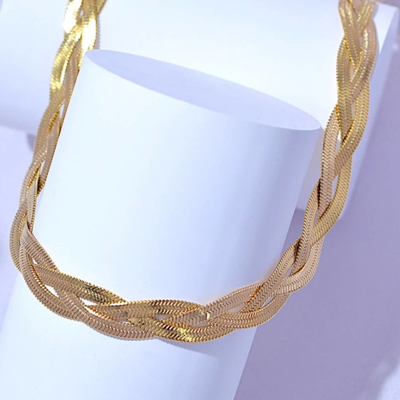 GOLD BRAIDED HERRINGBONE NECKLACE - Picture 4 of 5